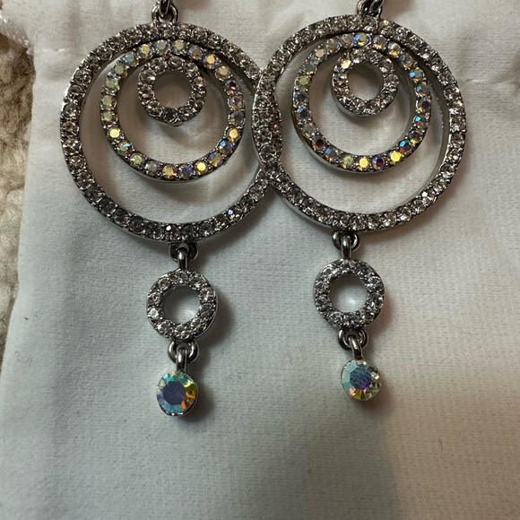 Sparkly earrings, stud back - Picture 4 of 4